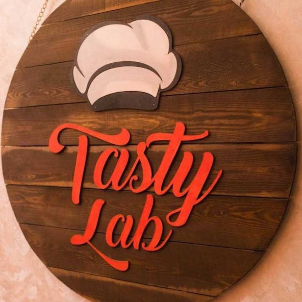 Tasty Lab